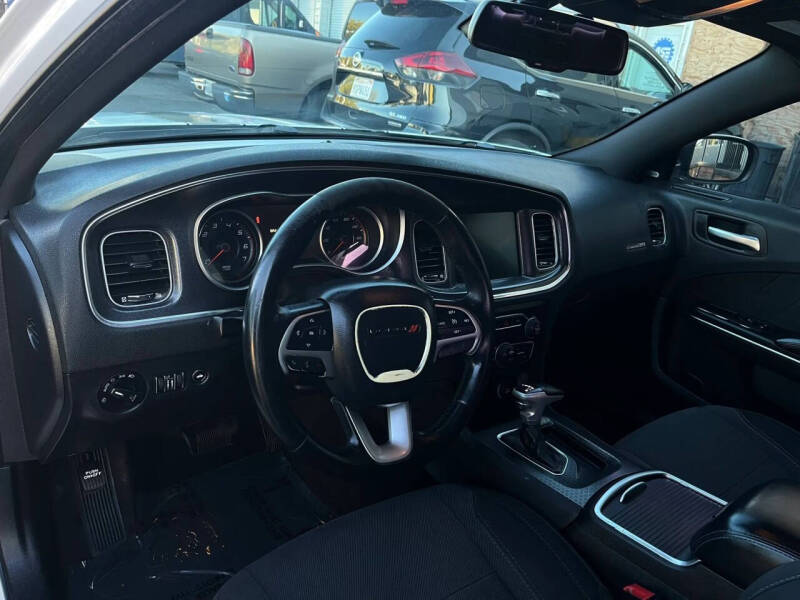2016 Dodge Charger SXT