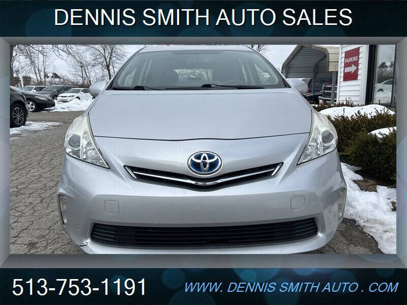 2014 Toyota Prius v Two