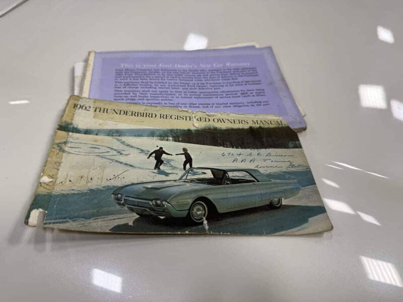 1962 Ford Thunderbird