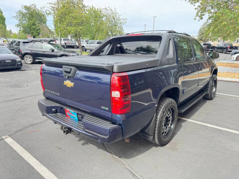 2011 Chevrolet Avalanche LT