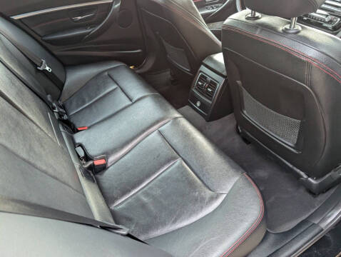 2018 BMW 3 Series 330i xDrive