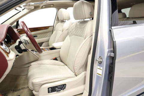 2020 Bentley Bentayga Hybrid