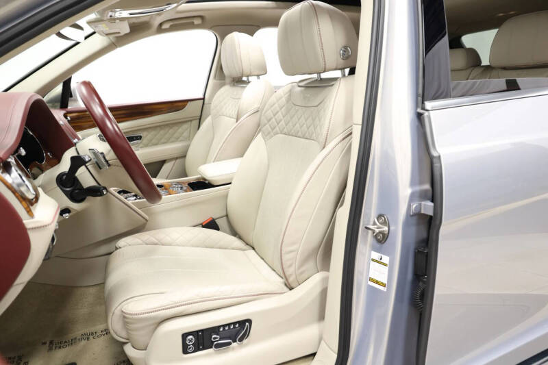 2020 Bentley Bentayga Hybrid