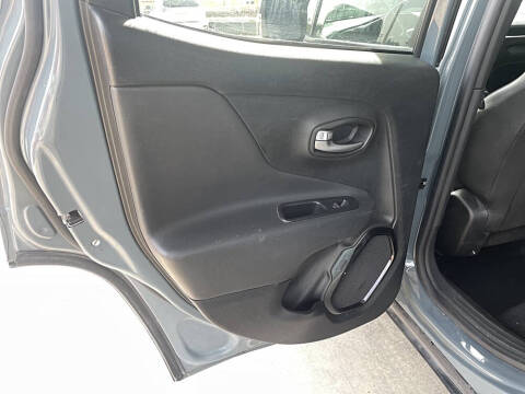 2017 Jeep Renegade Altitude