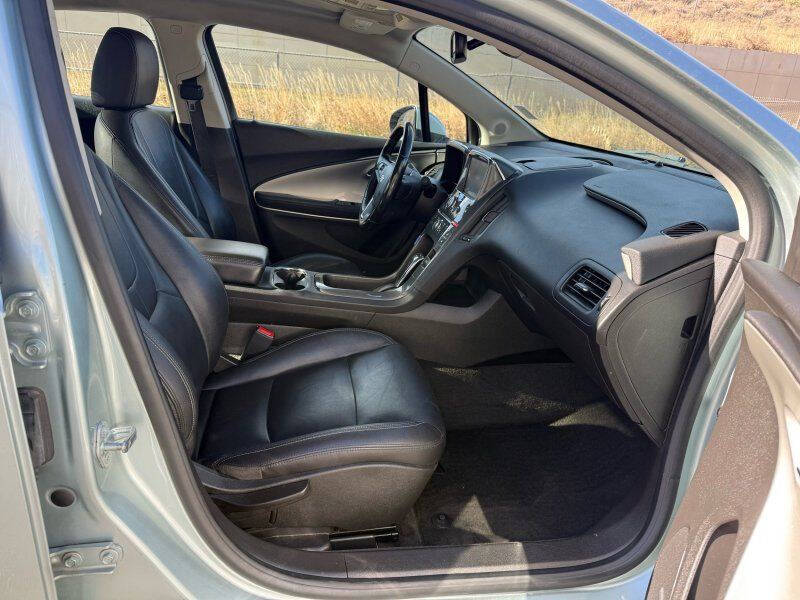 2013 Chevrolet Volt Premium