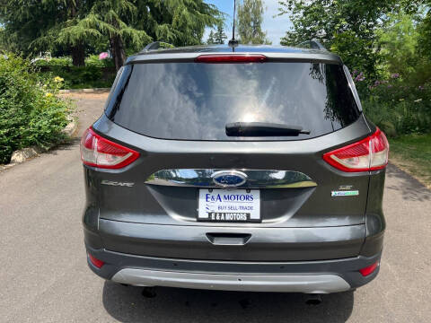 2016 Ford Escape SE