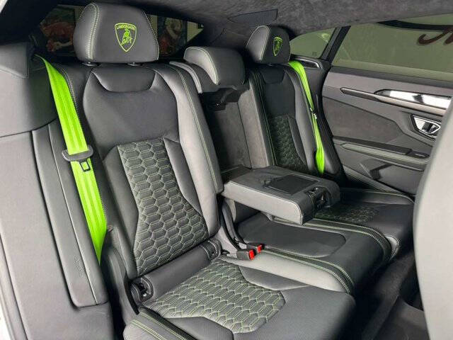 2022 Lamborghini Urus