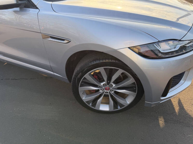 2017 Jaguar F-PACE S