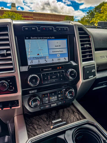 2017 Ford F-350 Super Duty Lariat