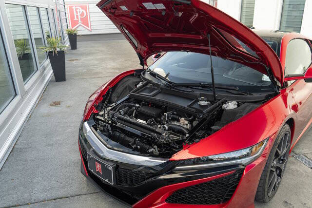 2017 Acura NSX 38