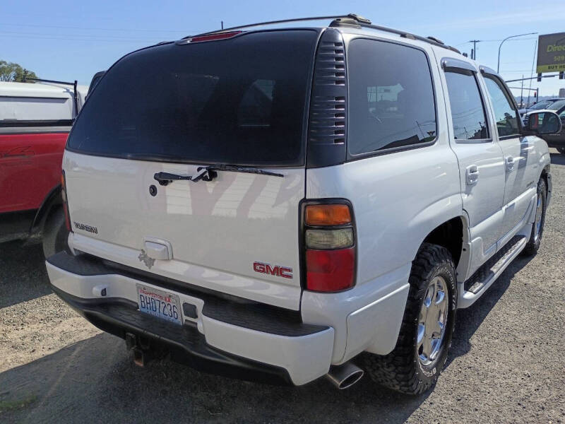 2004 GMC Yukon Denali