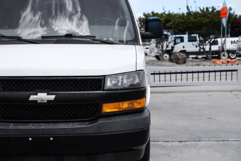 2021 Chevrolet Express 2500