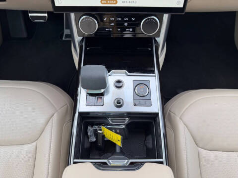 2023 Land Rover Range Rover P400 SE