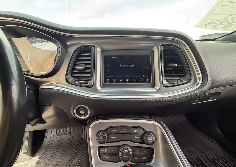 2020 Dodge Challenger SXT