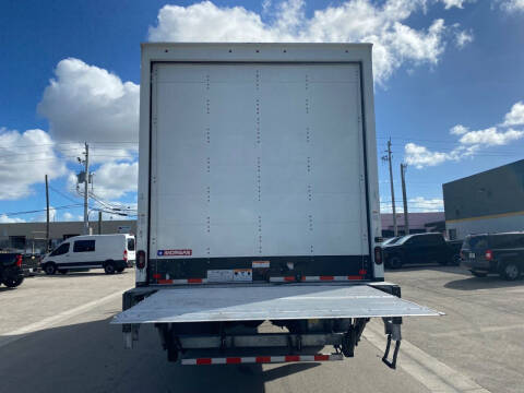 2022 Freightliner M2 106