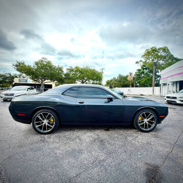 2018 Dodge Challenger SXT Plus
