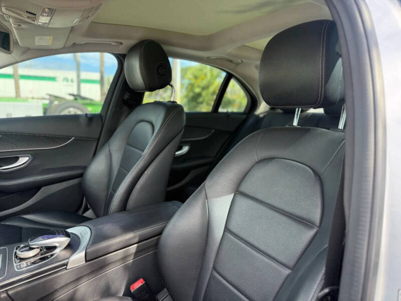 2016 Mercedes-Benz C-Class