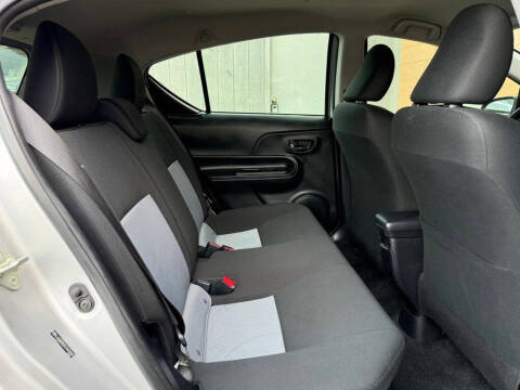 2018 Toyota Prius c Two