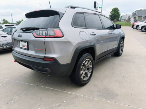 2020 Jeep Cherokee Trailhawk