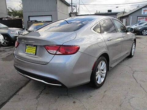 2015 Chrysler 200 Limited