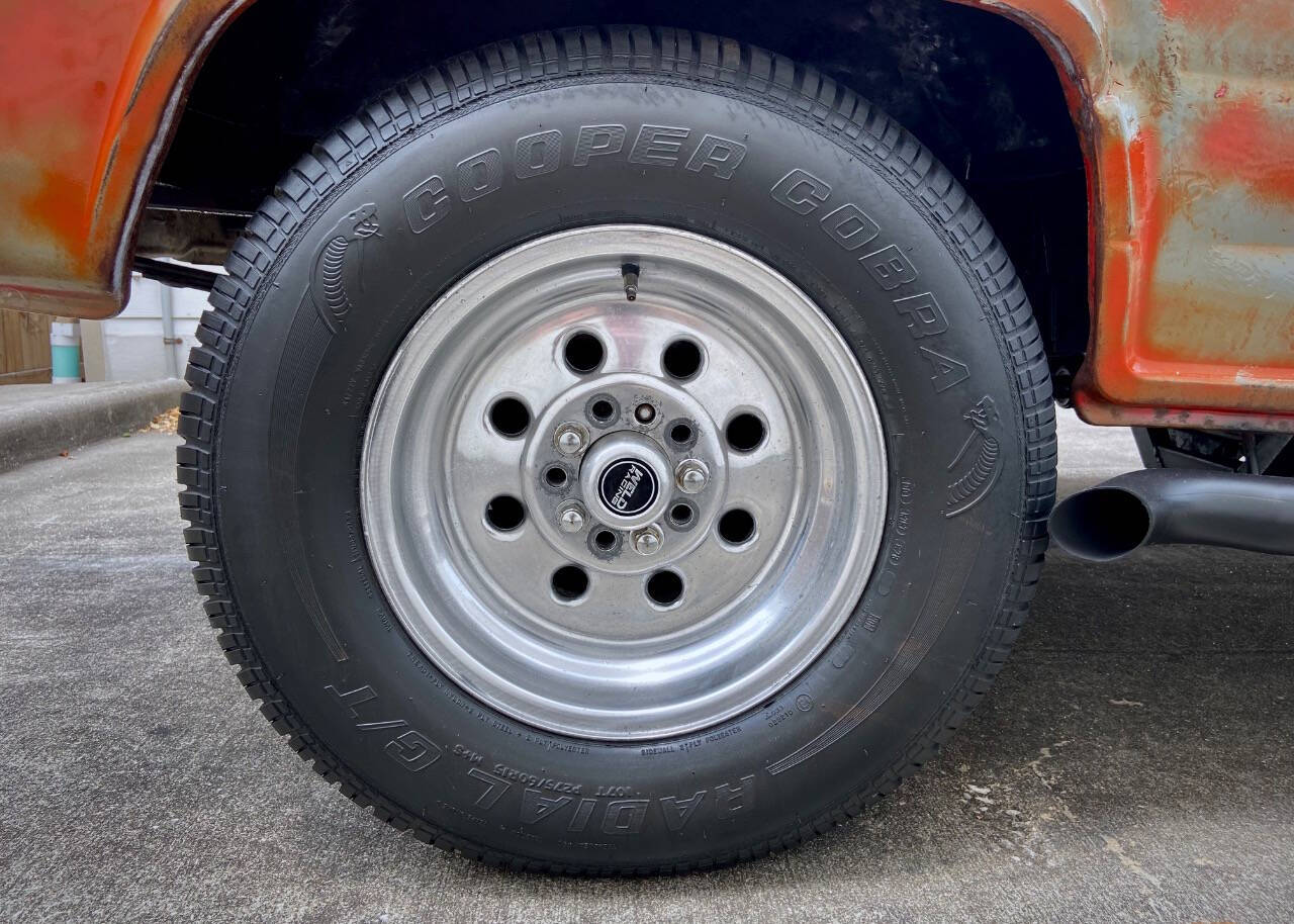 1961 Ford E-100 40