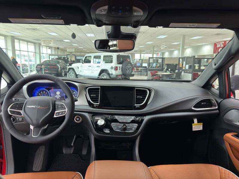 2026 Chrysler Pacifica Pinnacle