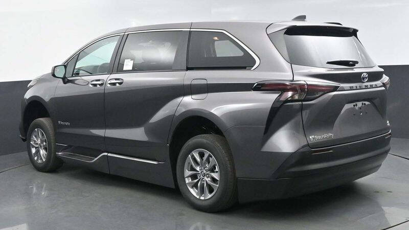 2024 Toyota Sienna