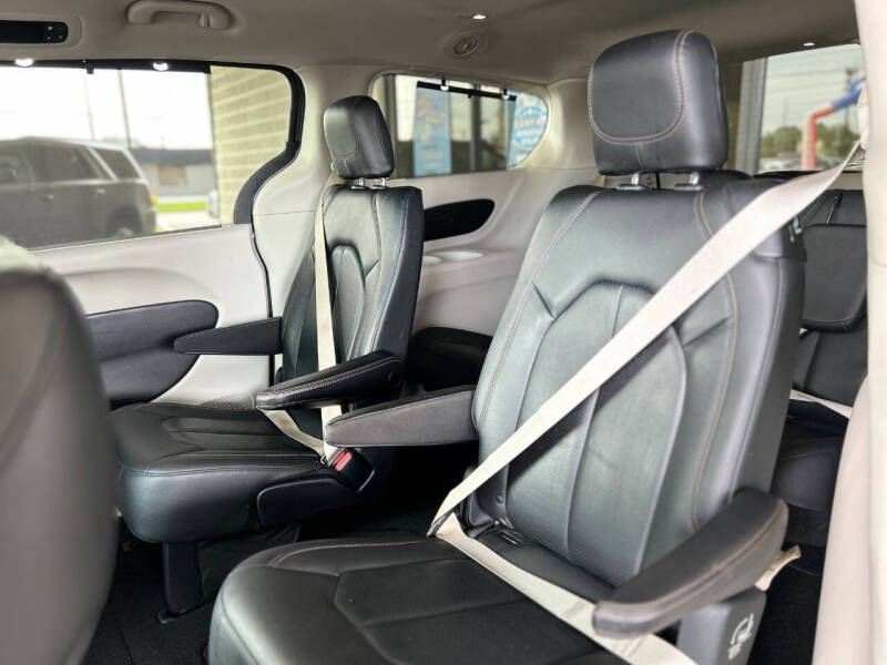2019 Chrysler Pacifica Touring L