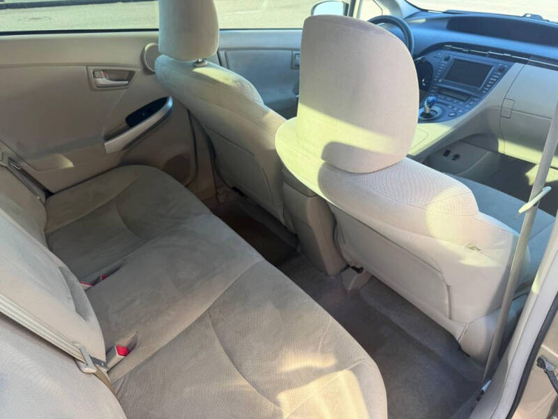 2010 Toyota Prius I