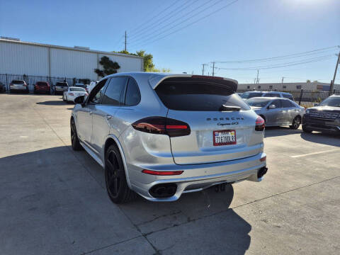 2016 Porsche Cayenne GTS