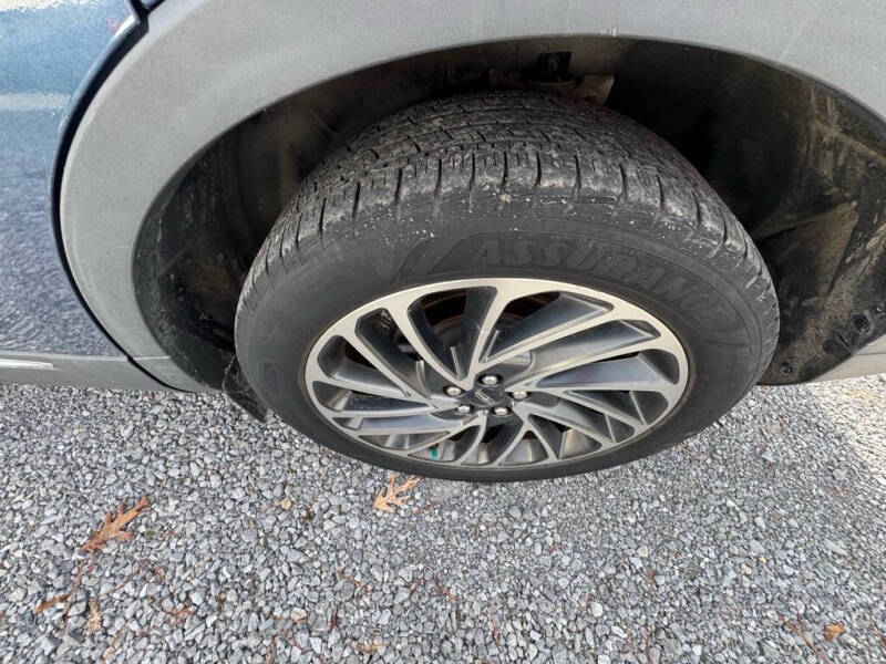 2019 Lincoln Nautilus Reserve