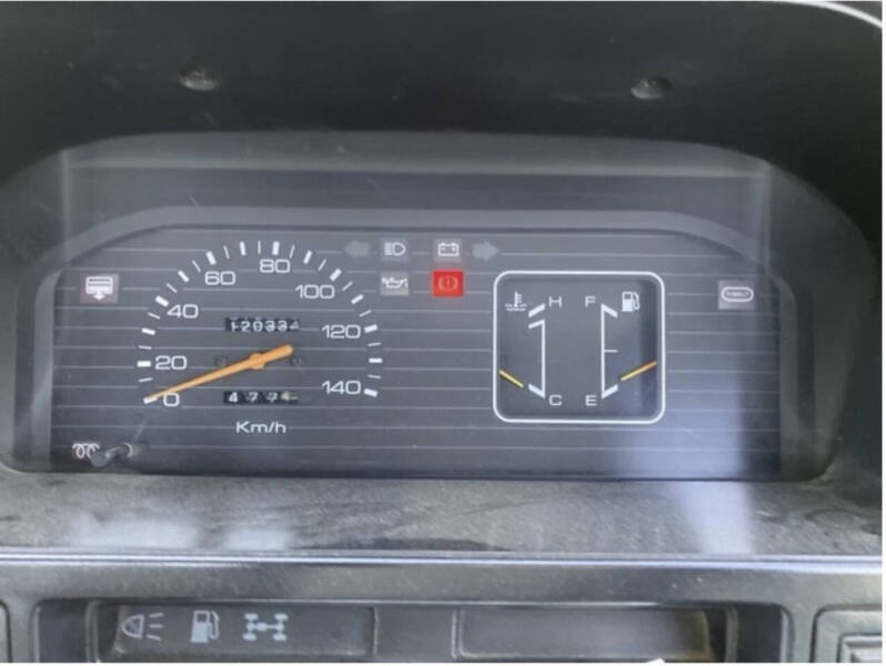 1990 Isuzu Fargo Truck