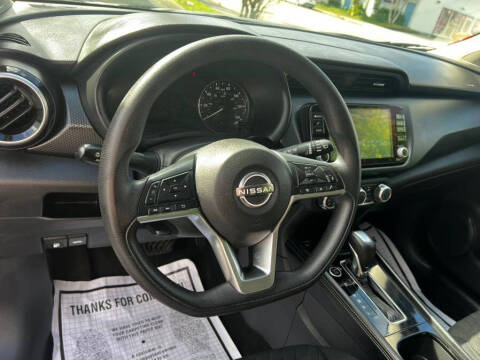 2023 Nissan Kicks SV