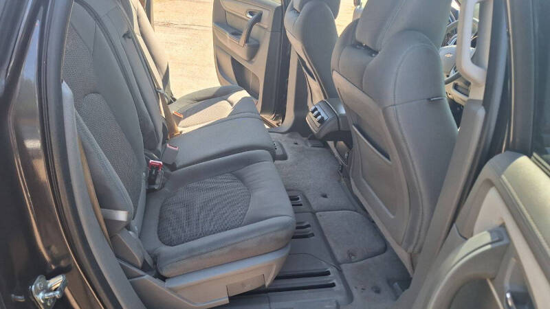 2017 Chevrolet Traverse LS