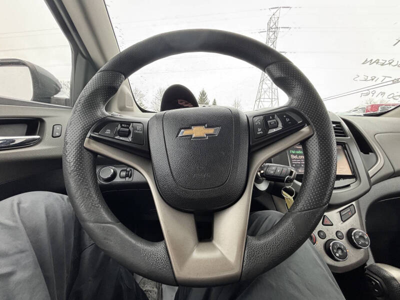 2016 Chevrolet Sonic LT Auto