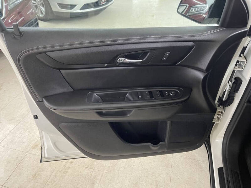 2015 GMC Acadia SLE-2