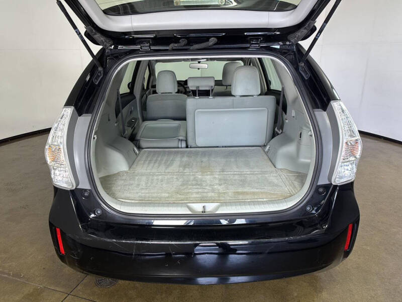 2014 Toyota Prius v Three