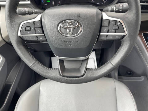 2024 Toyota Sienna XLE 7-Passenger