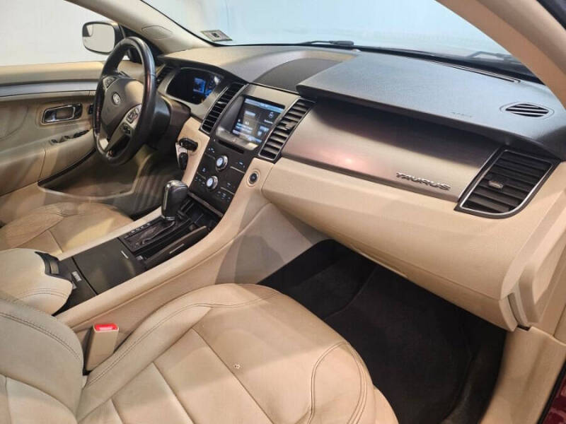 2014 Ford Taurus SEL