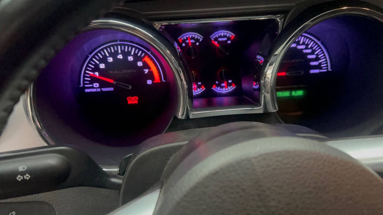 2006 Ford Mustang 41