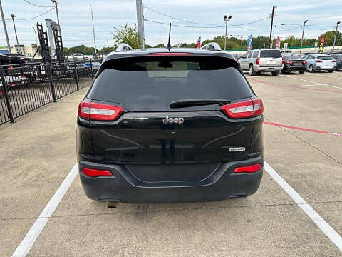 2018 Jeep Cherokee Latitude