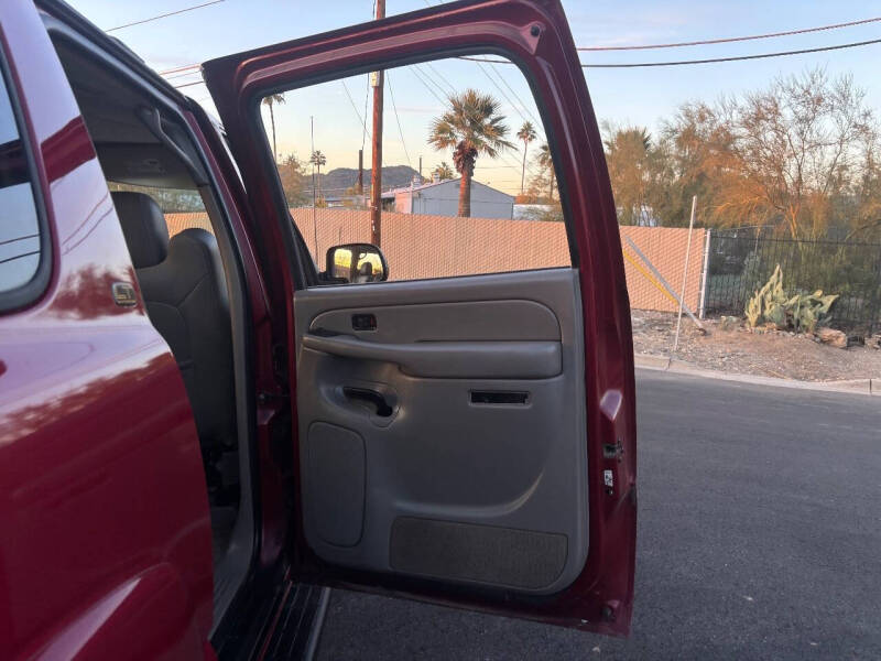 2004 Chevrolet Suburban 2500 LS