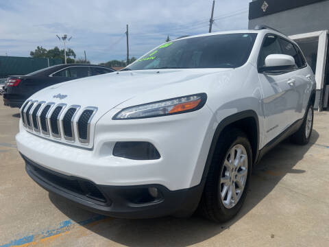 2017 Jeep Cherokee for sale at Julian Auto Sales in Warren MI