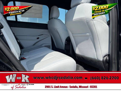 2026 Jeep Cherokee Laredo