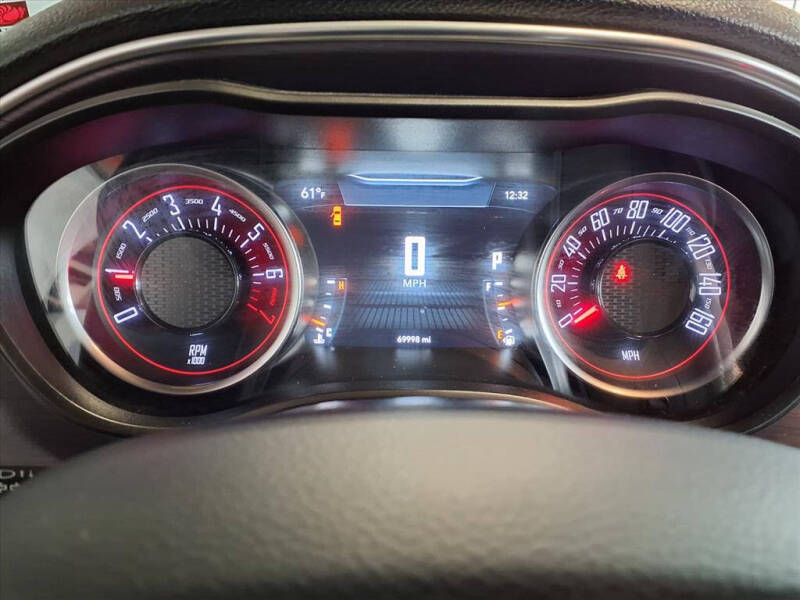 2017 Dodge Challenger SXT