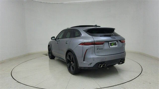 2022 Jaguar F-PACE SVR