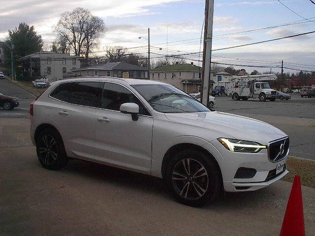 2020 Volvo XC60 T5 Momentum