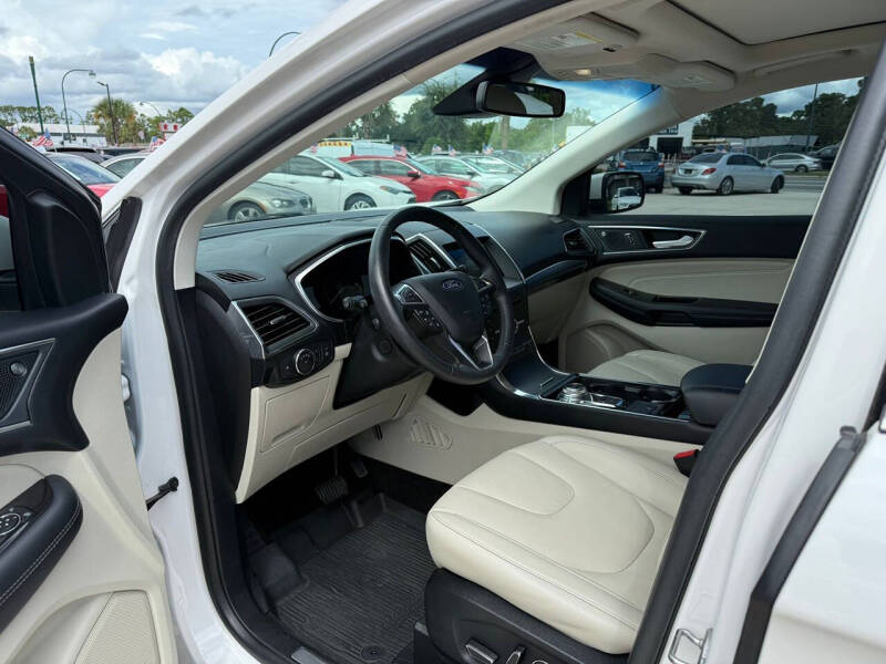 2019 Ford Edge Titanium