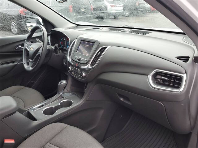 2020 Chevrolet Equinox for sale at Bowman Auto Center in Clarkston, MI