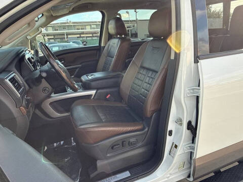 2019 Nissan Titan XD Platinum Reserve